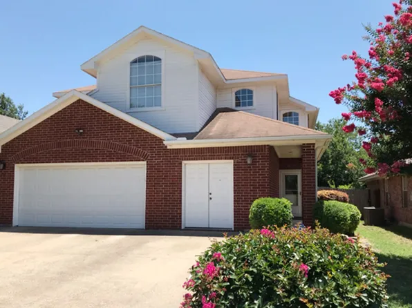 4712 Birchbend Ln, Fort Worth, TX 76137