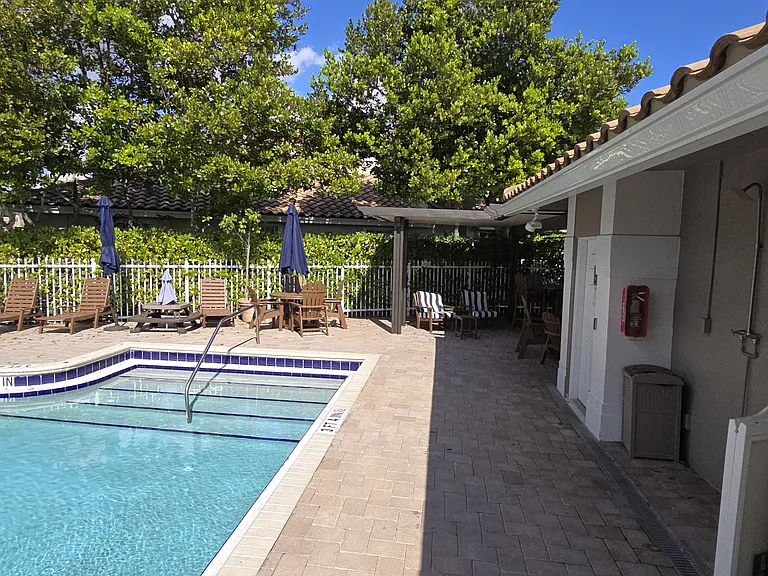 5612 NW 119th Way — Photo 37