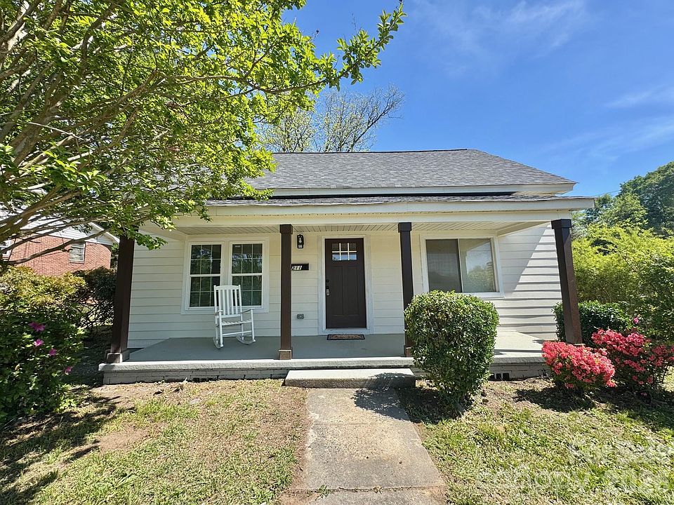 1st image of 211 Cedar Dr NW