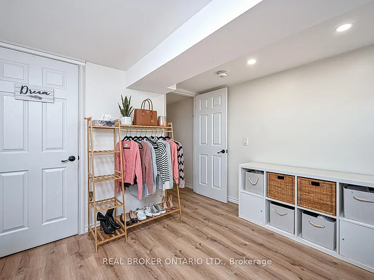 840 Macodrum Dr #LOWER — Photo 19