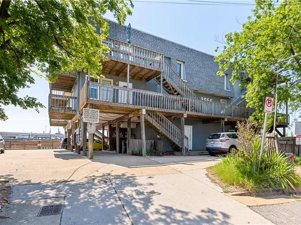 1566 Lea View Ave APT 8, Norfolk, VA 23503