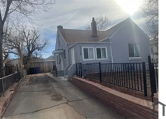 3120 W Custer Pl — Photo 1