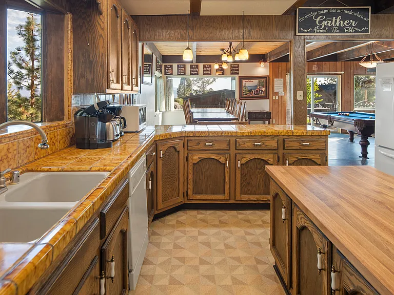 610 Don Dr #2 — Photo 2