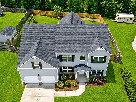 4th image of 1572 Oglethorpe Drive