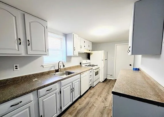 12 Prospect St #1 — Photo 5