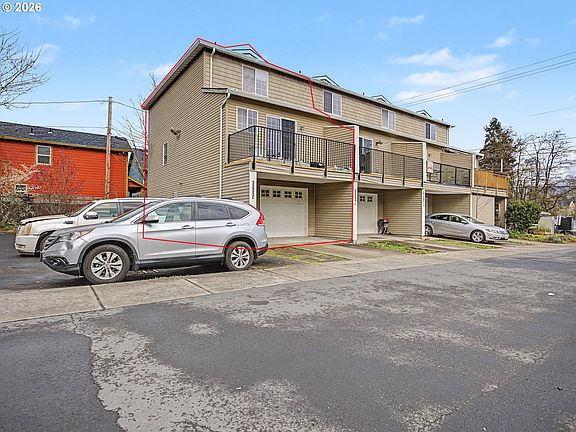 2nd image of 3233 SE 122nd Ave APT D