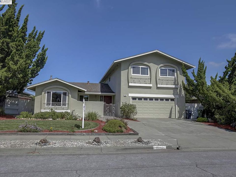 2nd image of 2297 Castillejo Way