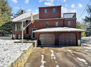 195 Wrentham Rd, Cumberland, RI 02864