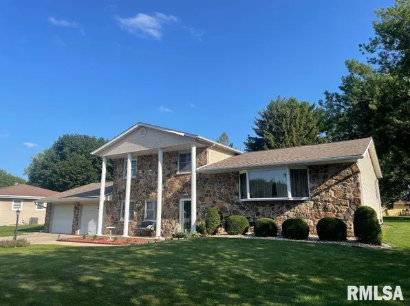 457 Circle Dr, Kewanee, IL 61443
