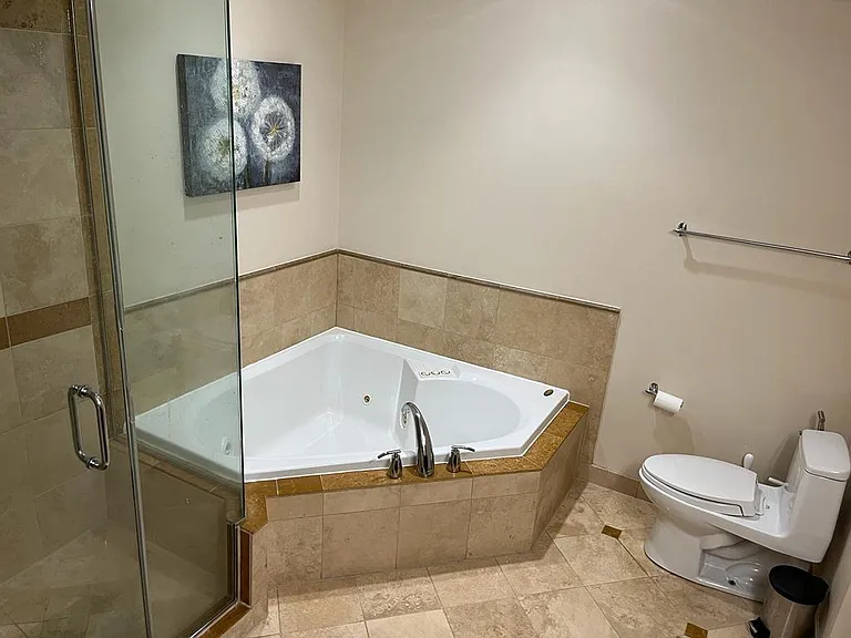 1345 N Ashland Ave #2S — Photo 21