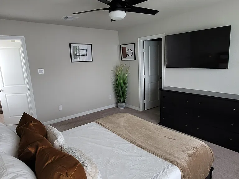 Upstairs bedroom with large walk-in closet