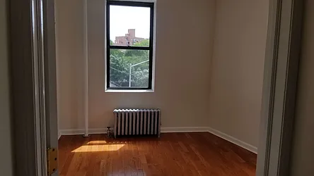 Rented by Realty Queens LLC