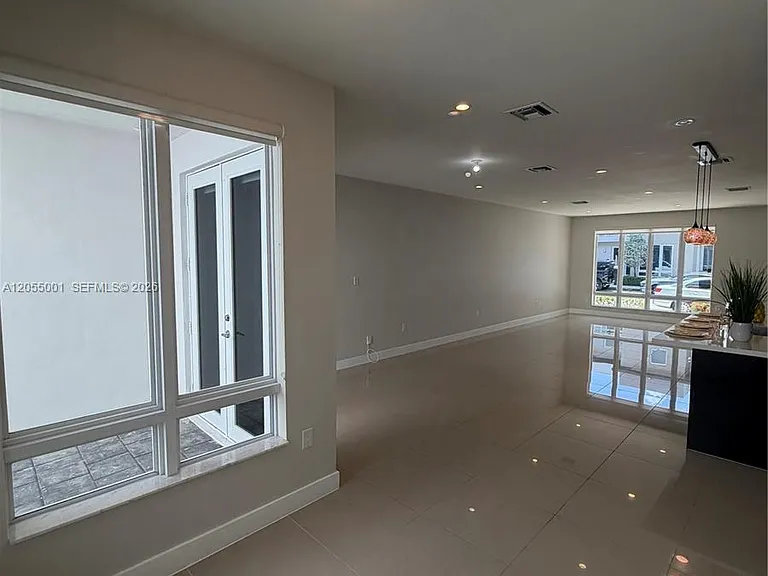 6070 NW 103rd Psge — Photo 21