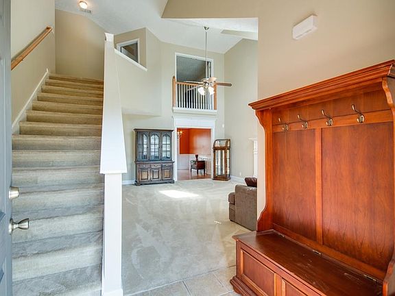 4th image of 3327 Diamond Ct