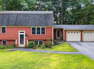 12 Oak Ridge Dr, Wiscasset, ME 04578