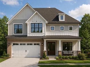 5609 Pleasant Woods Dr, Flowery Branch, GA 30542