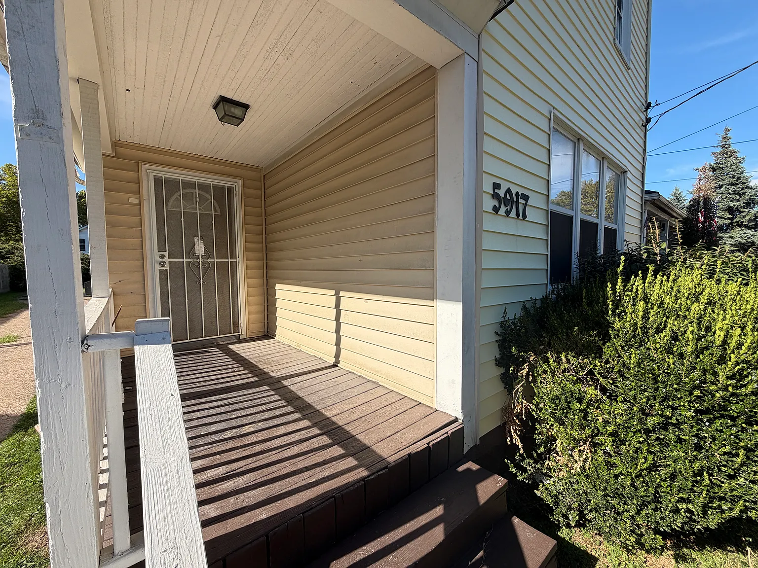 5917 Cable Ave — Photo 2
