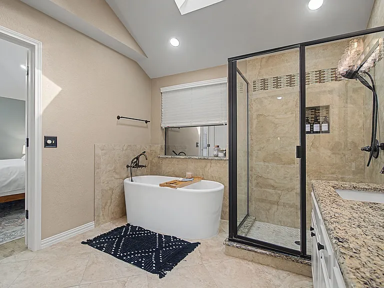 1203 Babbling Brook Dr — Photo 17