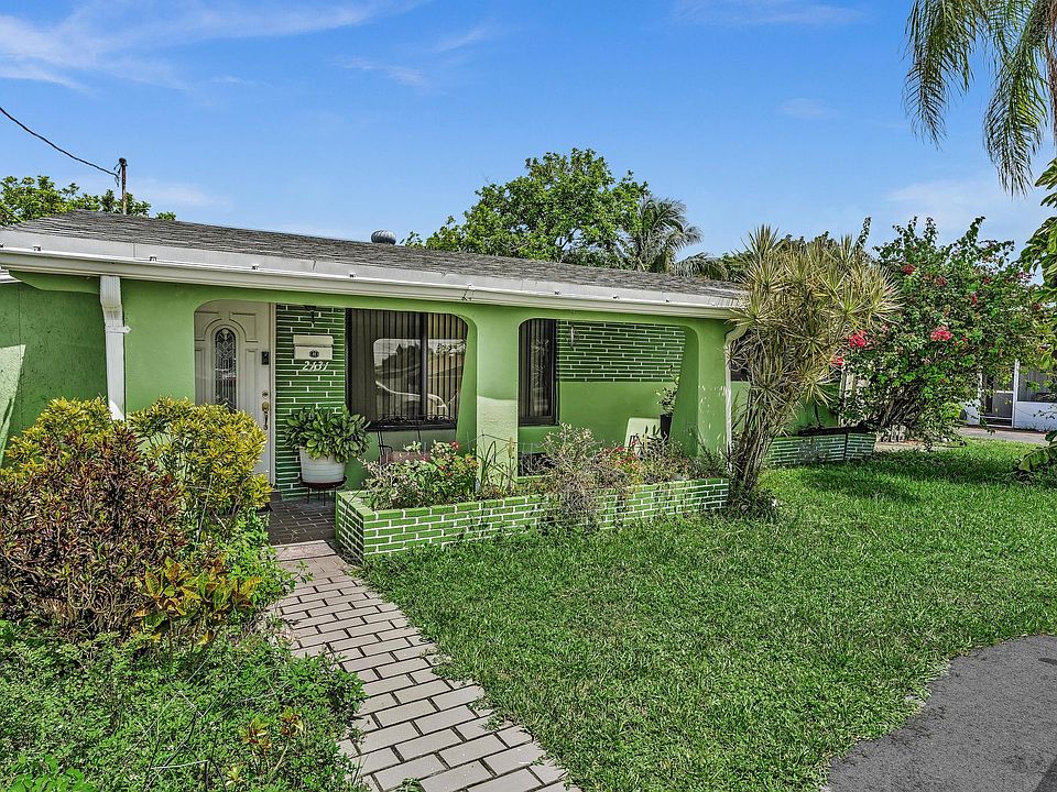 1st image of 2131 Acapulco Drive