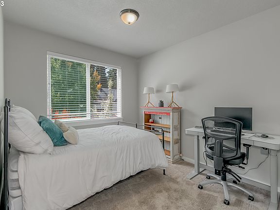3rd image of 14516 SE Garland Ln