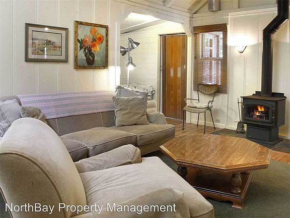 2nd image of 10888 Oak Ave