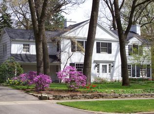 920 Cambridge Dr SE, East Grand Rapids, MI 49506