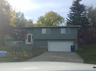 1604 3rd West Hill Dr, Great Falls, MT 59404