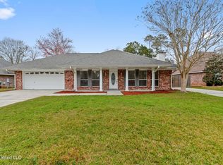 69265 Diamondhead Dr E, Diamondhead, MS 39525