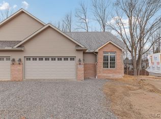 1659 Rivers Edge Ct, Adrian, MI 49221