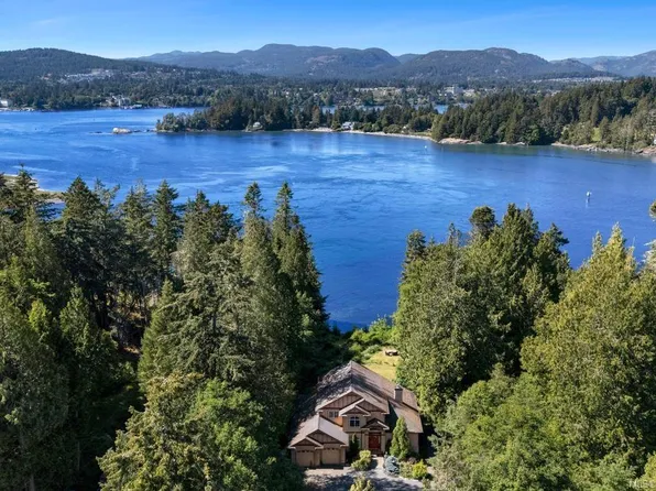 7002 E Sooke Rd, Sooke, BC V9Z 0A3