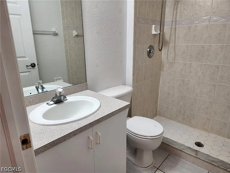 1305 SE 8th Ave — Photo 5