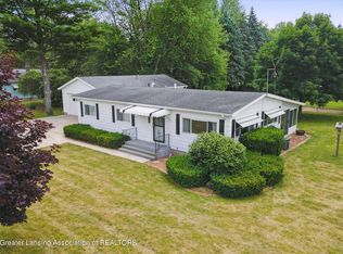 605 W Elba St, Perrinton, MI 48871