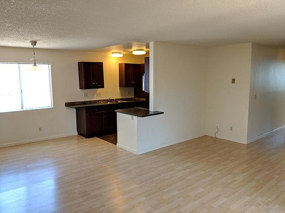 3rd image of 4434 49th St APT 10