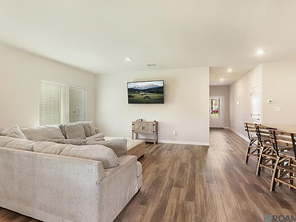 5th image of 5575 Oak Trace Dr