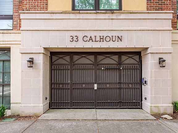 3rd image of 33 Calhoun St #122