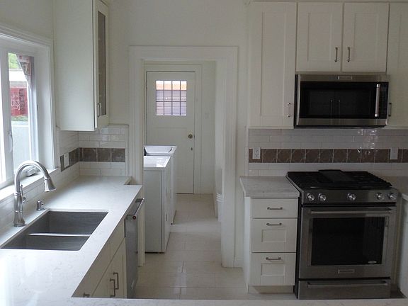 exmple of type of cabinet in new kitchen as of 6/13-6/15 ins