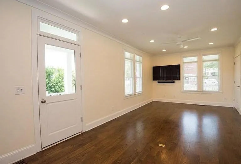 37 Waverly Way NE #A — Photo 14