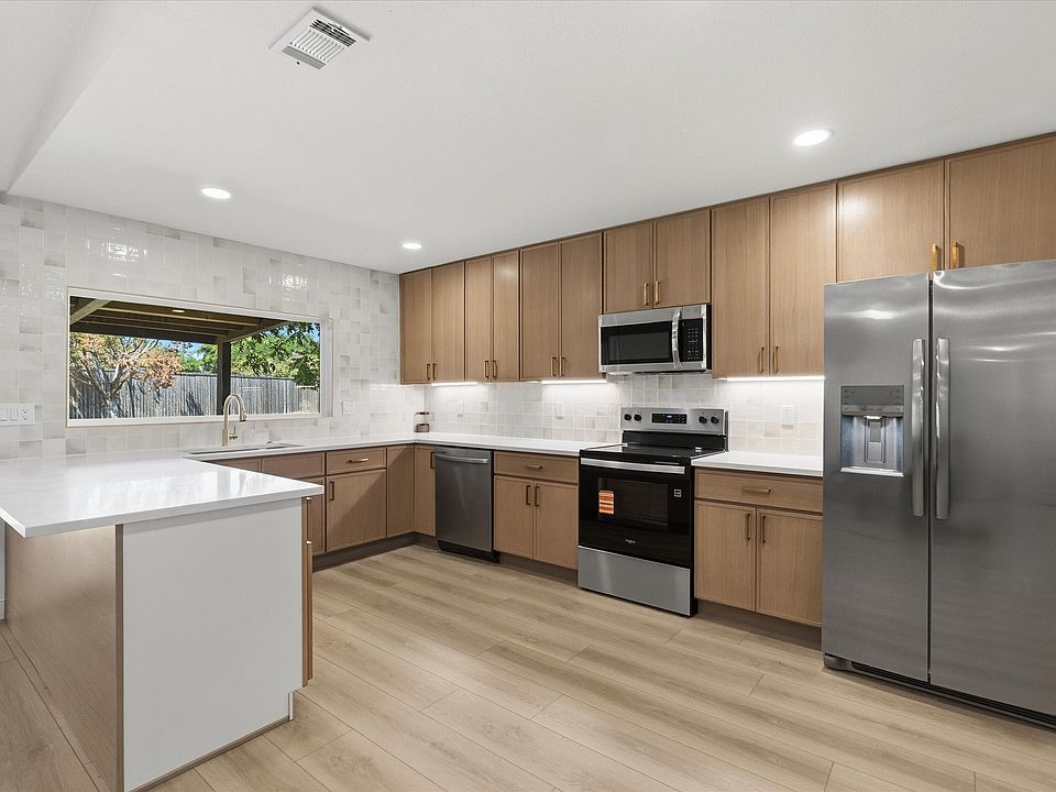1st image of 2039 Chestnut Rd