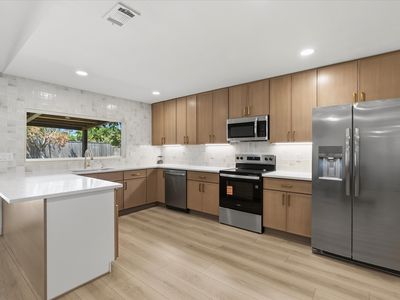 2039 Chestnut Rd, Carrollton, TX, 75007