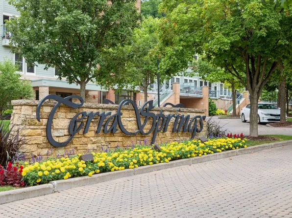 610 Main St N APT 306, Stillwater, MN 55082