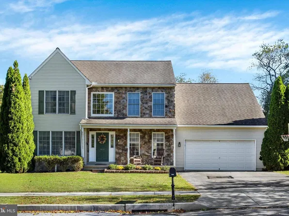 114 Doreen Dr, Hummelstown, PA 17036