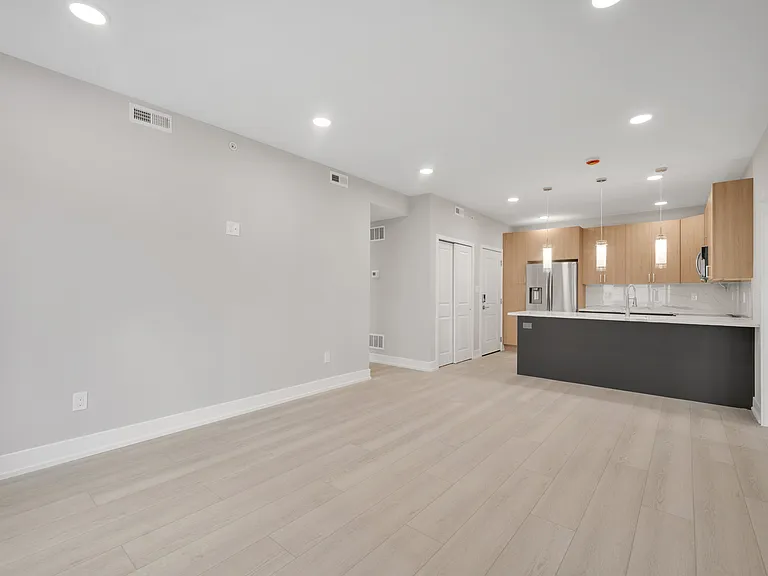 1111 S 24th St #201 — Photo 5