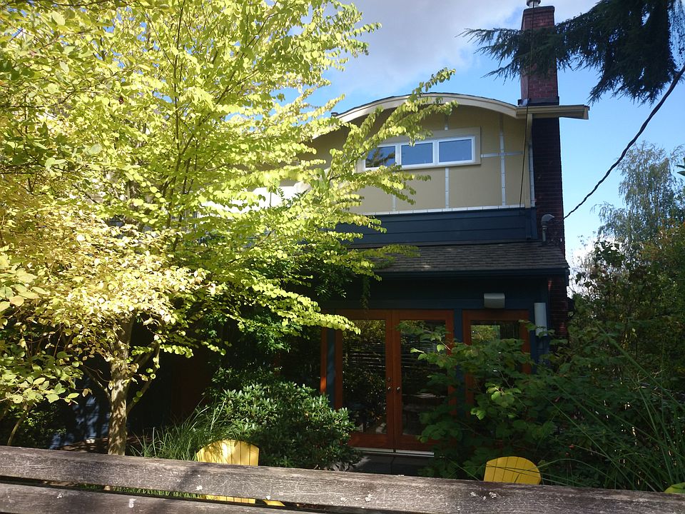 2nd image of 7510 34th Ave NE