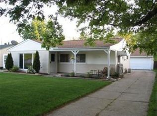 297 Rowan Dr, Berea, OH 44017