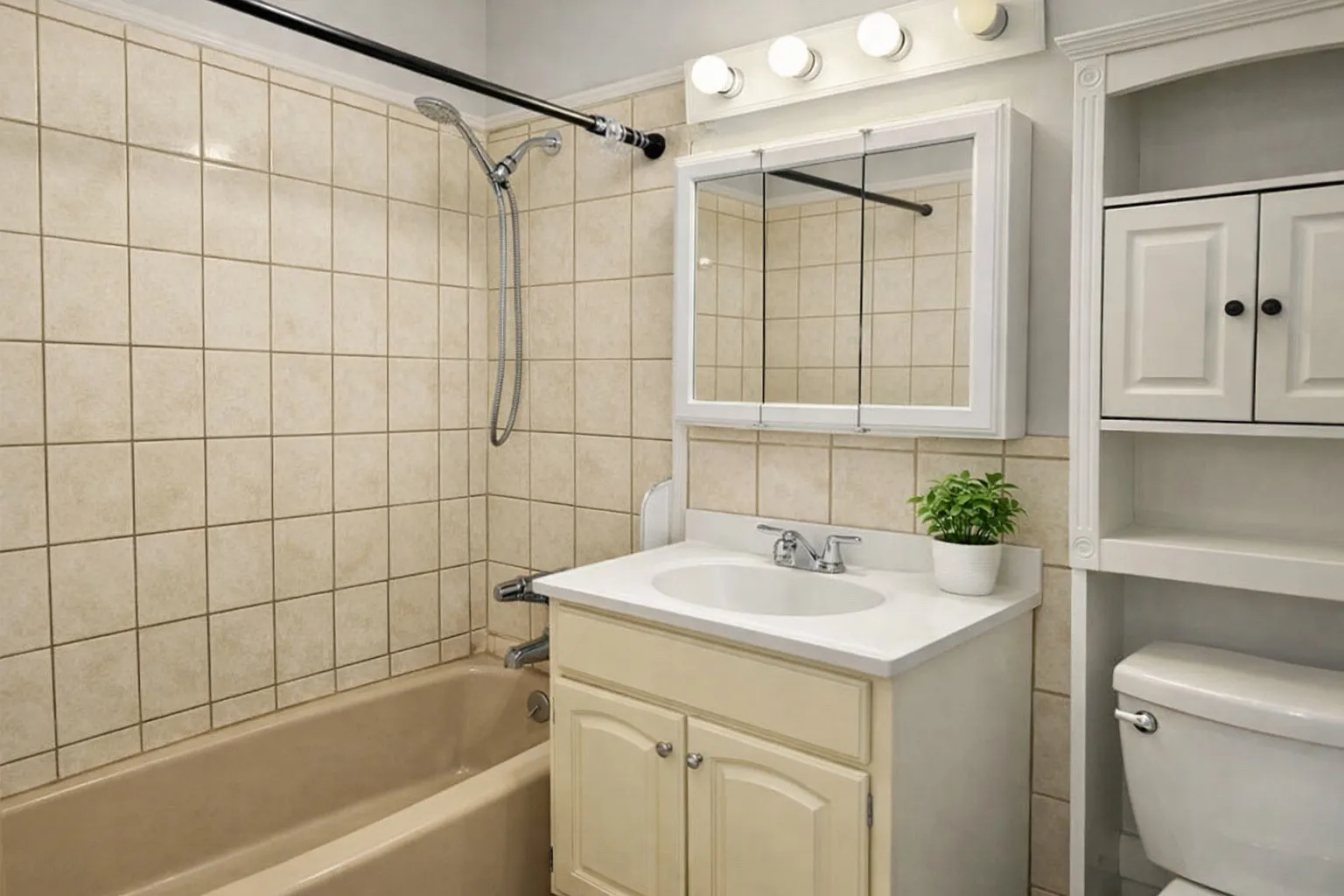 2 bed, 892 sqft, $2,200 — Photo 2
