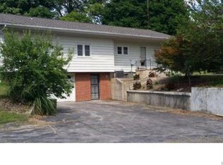 21710 White Sands Rd, Ste Genevieve, MO 63670