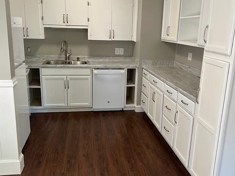 1438 Haviland Cir — Photo 2