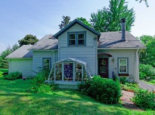 3492 Rosendale Rd, Niskayuna, NY 12309