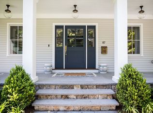 87 Ivy Rd, Wellesley, MA 02482