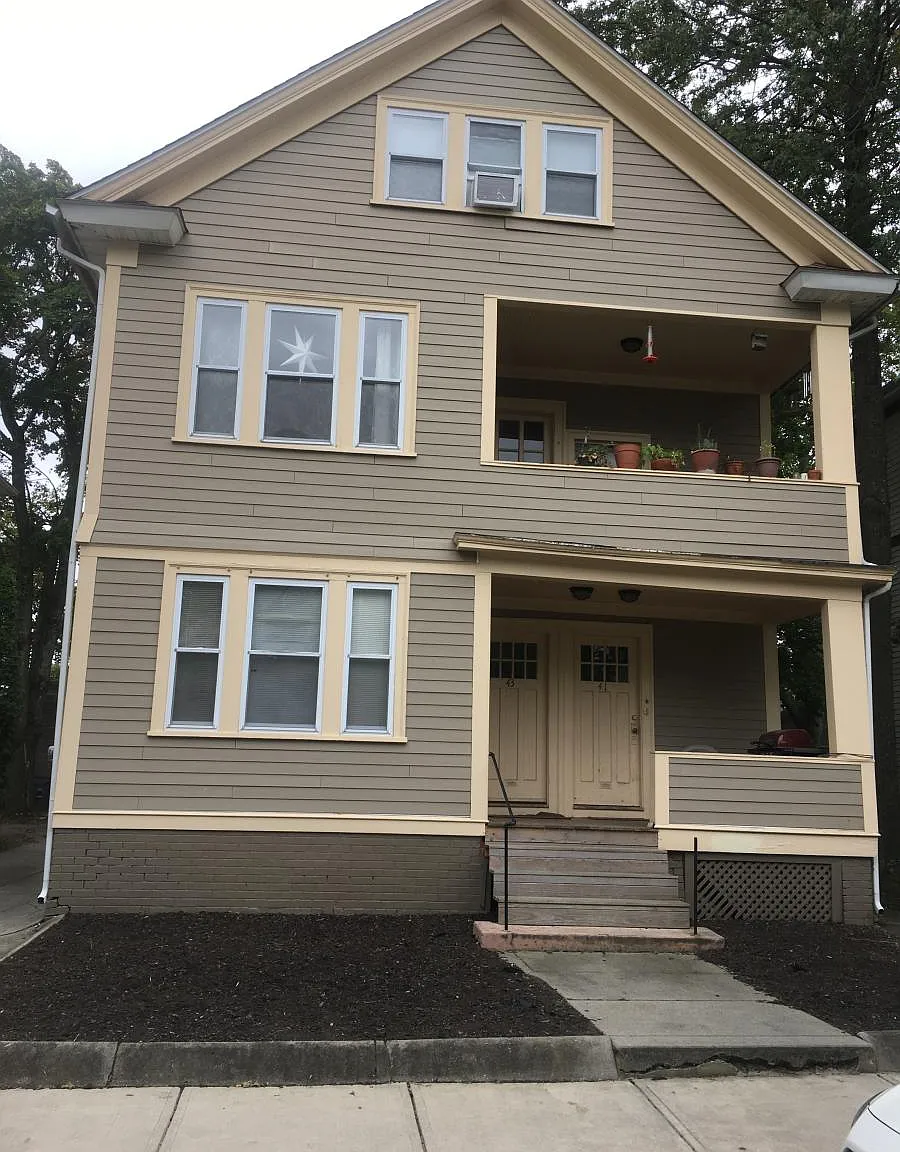 4 bed, 1600 sqft, $3,200 — Photo 1